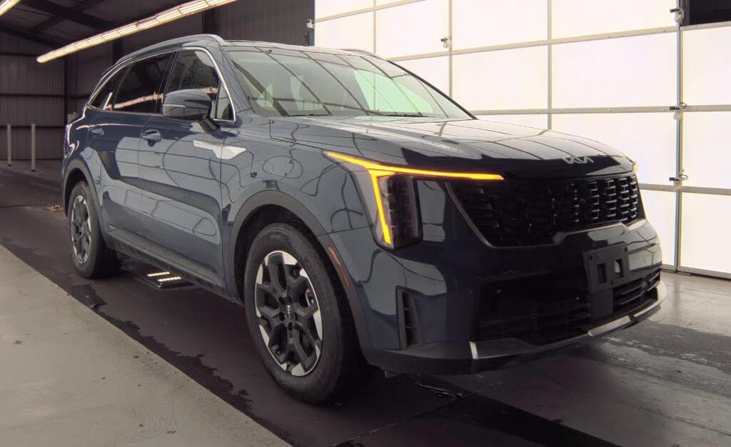2024 Kia Sorento S FWD