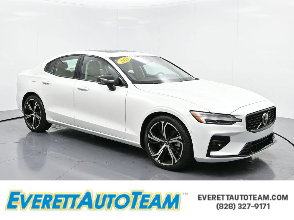 2025 Volvo S60 B5 Plus FWD