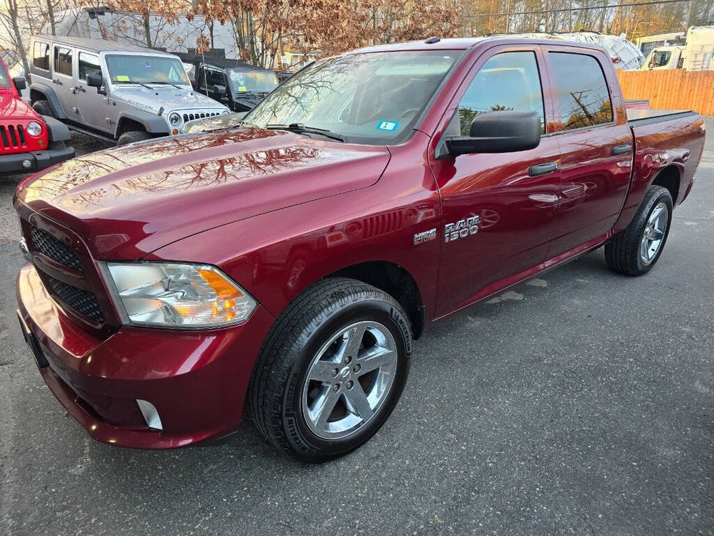 2016 RAM 1500 Express Crew Cab 4WD