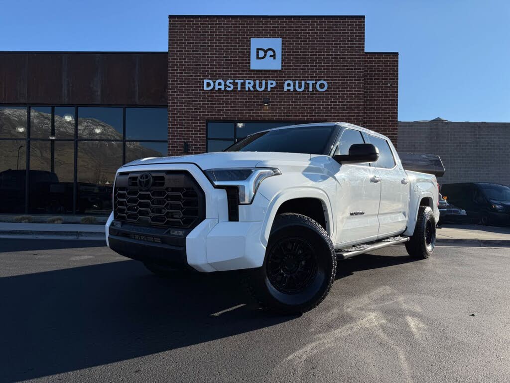 2023 Toyota Tundra SR5 CrewMax Cab 4WD