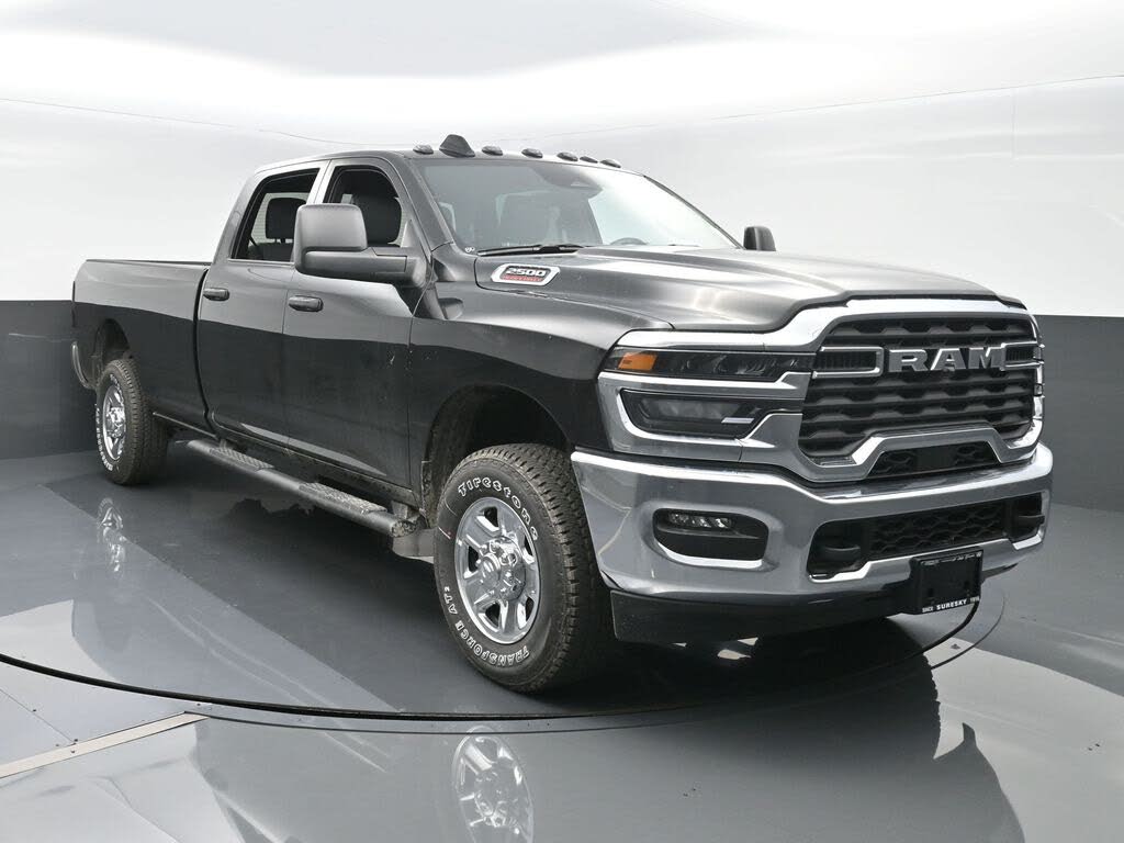 2026 RAM 2500 Tradesman Crew Cab LB 4WD