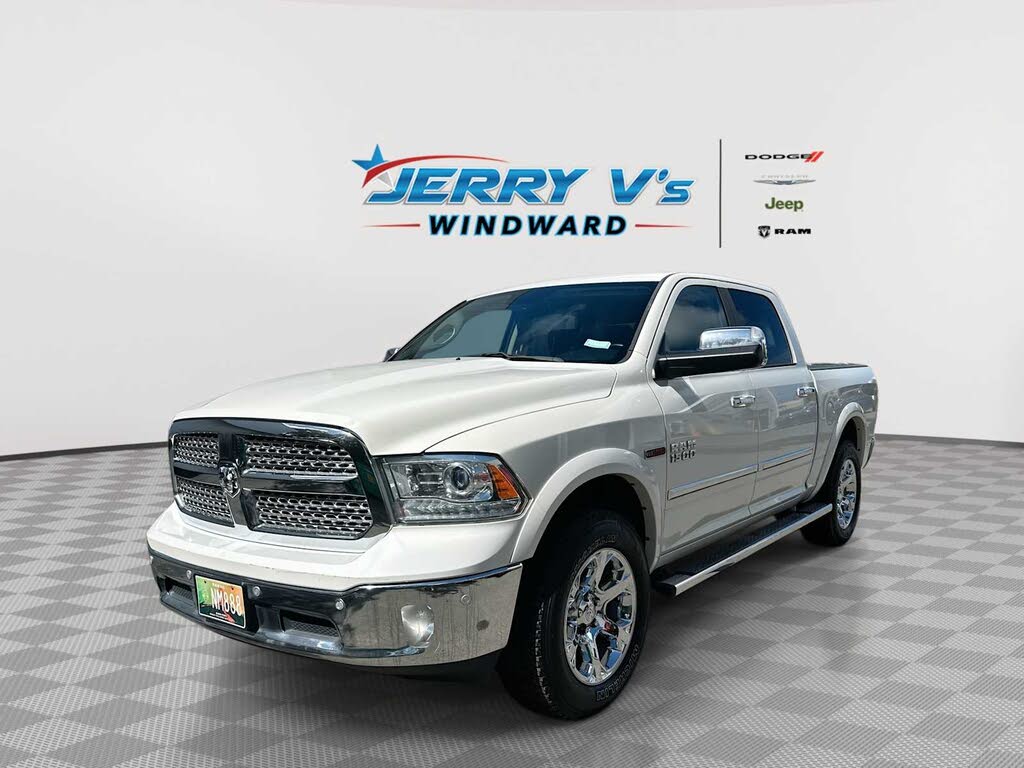 2017 RAM 1500 Laramie Crew Cab 4WD