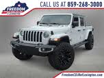 Jeep Gladiator Sport S Crew Cab 4WD