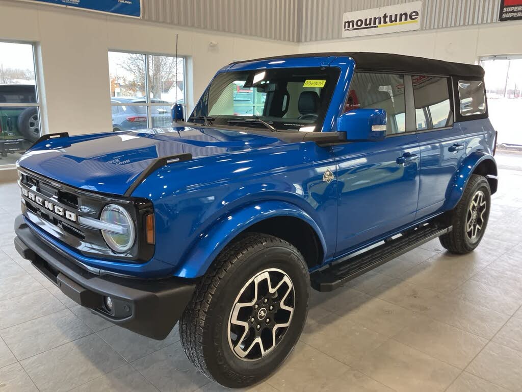 2023 Ford Bronco Outer Banks 4-Door 4WD