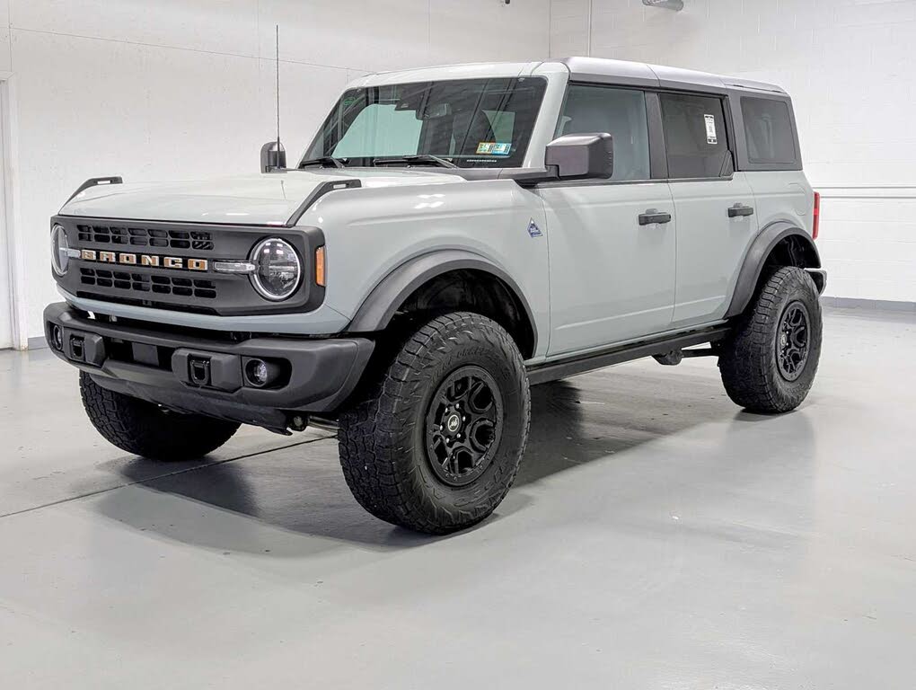 2023 Ford Bronco Black Diamond Advanced 4-Door 4WD