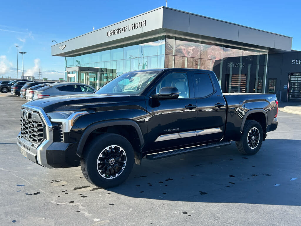 2022 Toyota Tundra SR5 Double Cab 4WD