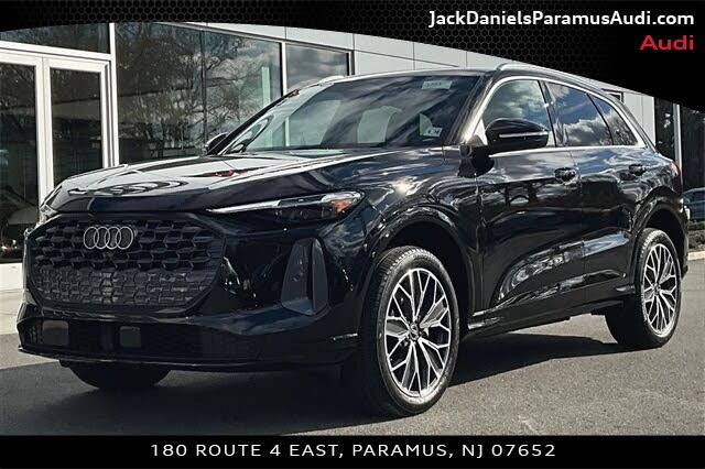 2025 Audi Q5 quattro Premium Plus 40 TFSI