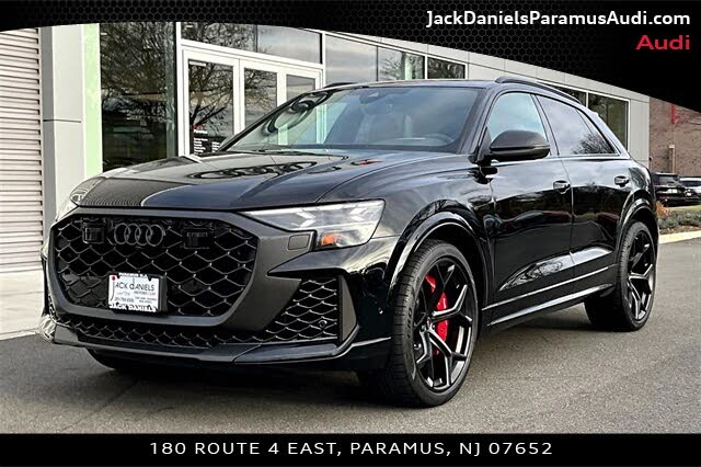 2025 Audi RS Q8 4.0T quattro Performance
