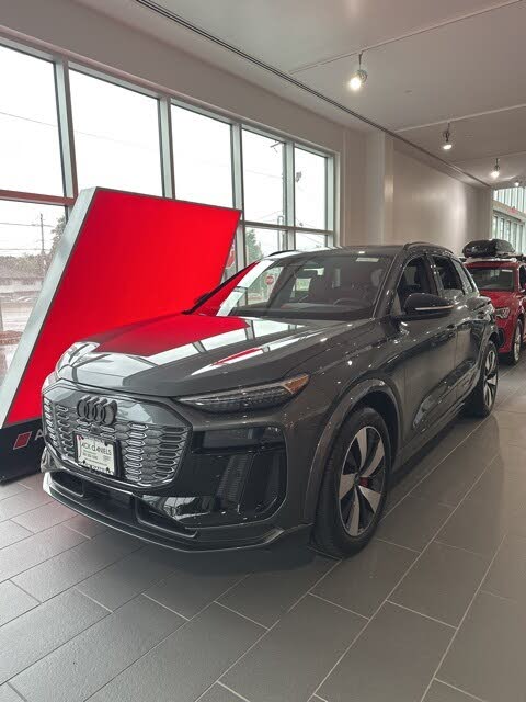 2025 Audi SQ6 e-tron quattro Premium Plus