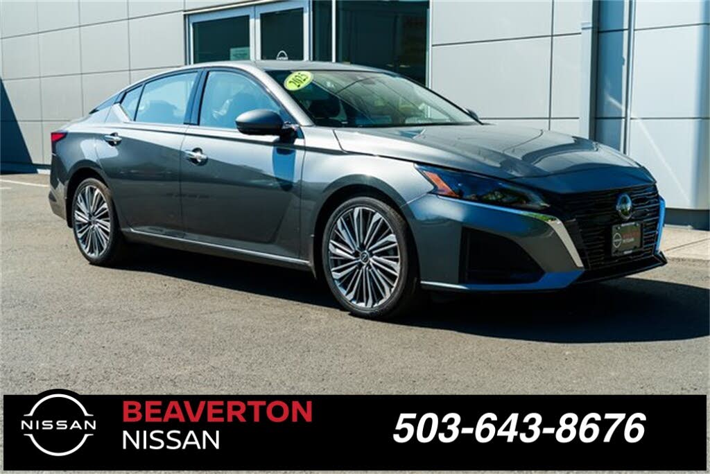 2025 Nissan Altima 2.5 SL FWD