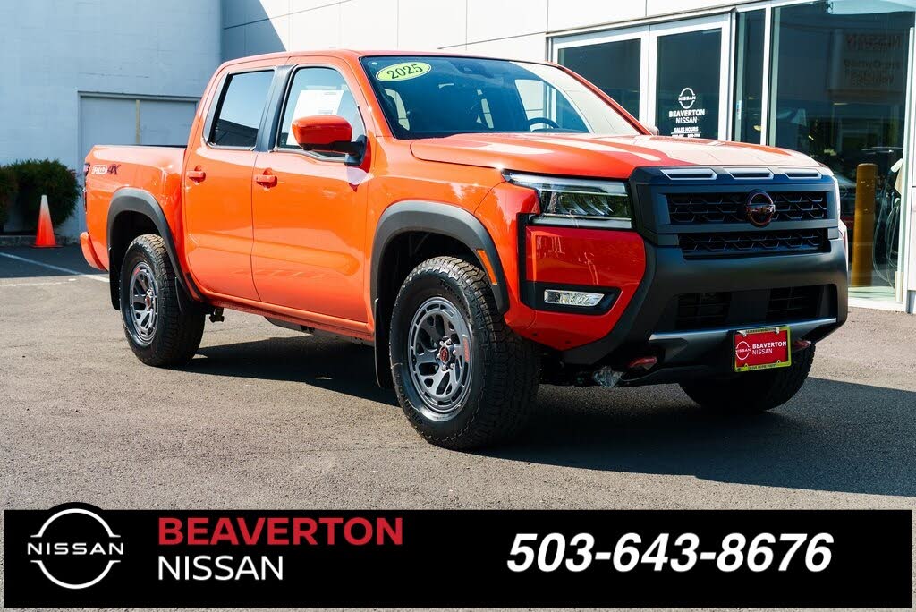 2025 Nissan Frontier PRO-4X Crew Cab 4WD