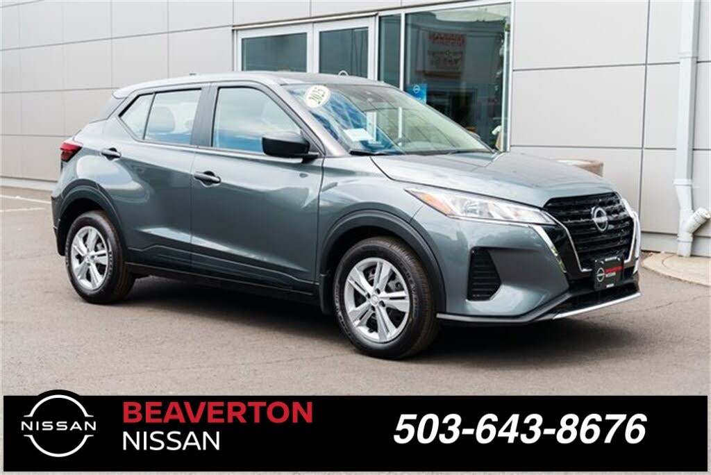 2025 Nissan Kicks Play S FWD