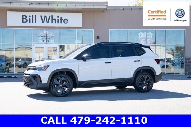 2025 Volkswagen Taos SE Black FWD