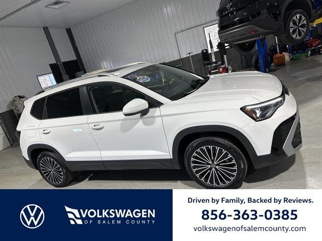 2025 Volkswagen Taos SE FWD