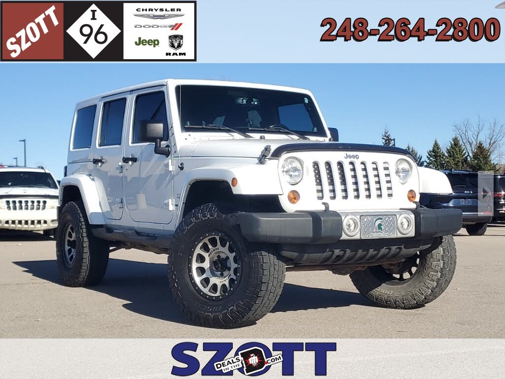2013 Jeep Wrangler Unlimited Sahara 4WD