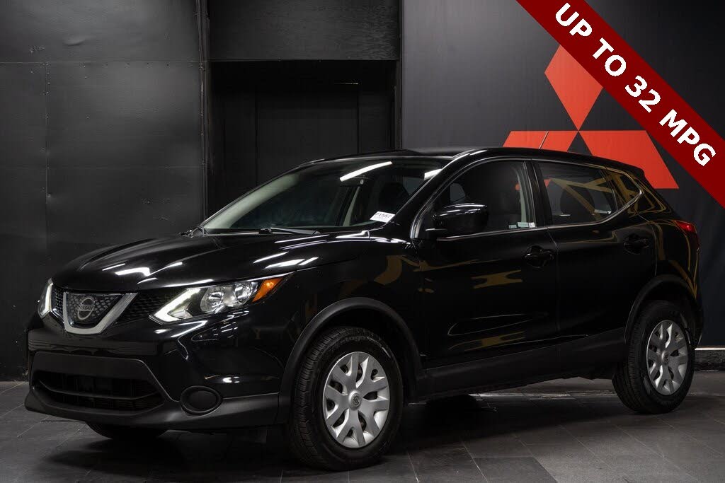 2018 Nissan Rogue Sport S FWD