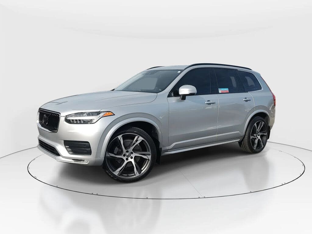 2022 Volvo XC90 T5 Momentum AWD