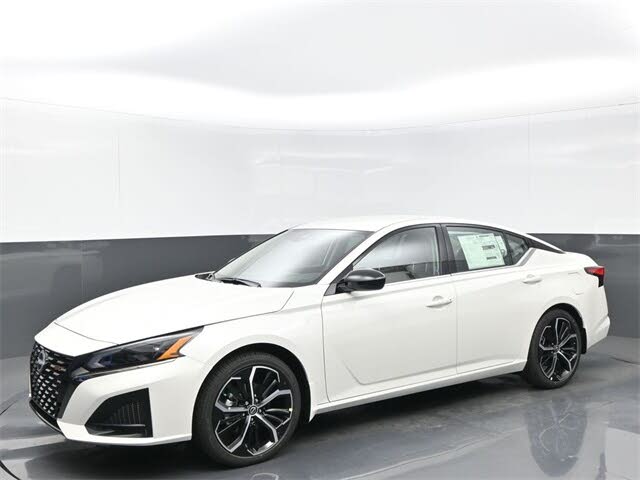 2025 Nissan Altima 2.5 SR FWD