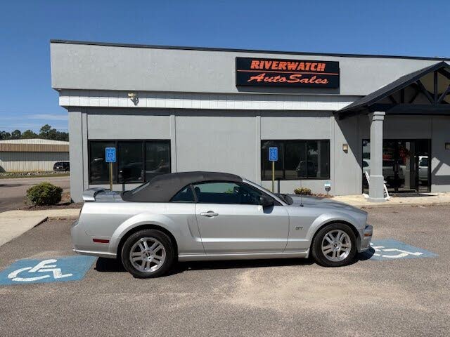 2006 Ford Mustang GT Convertible RWD