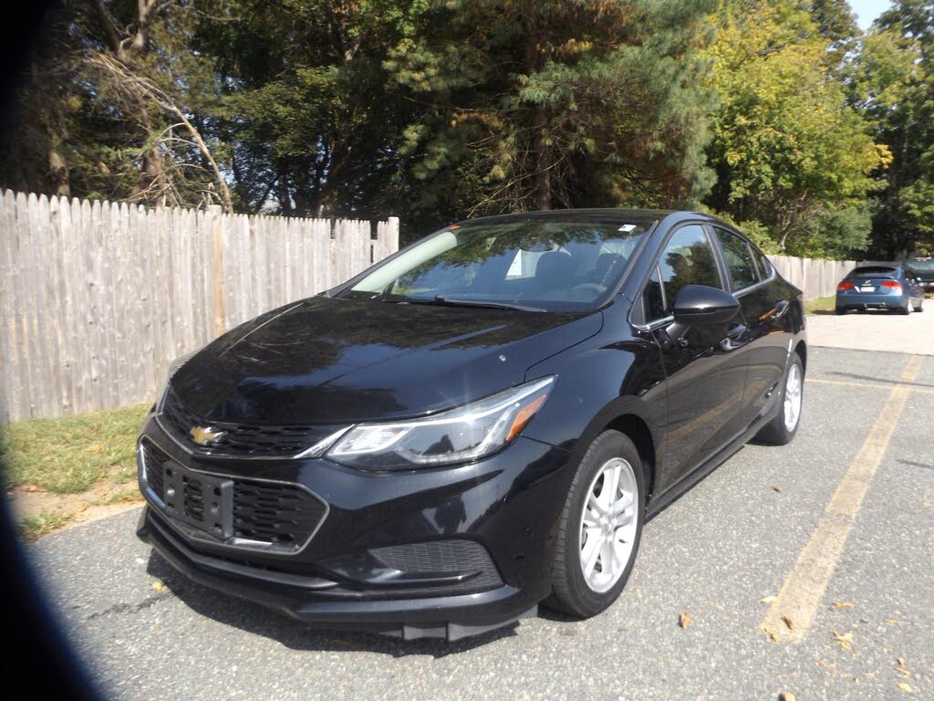 2017 Chevrolet Cruze LT Sedan FWD