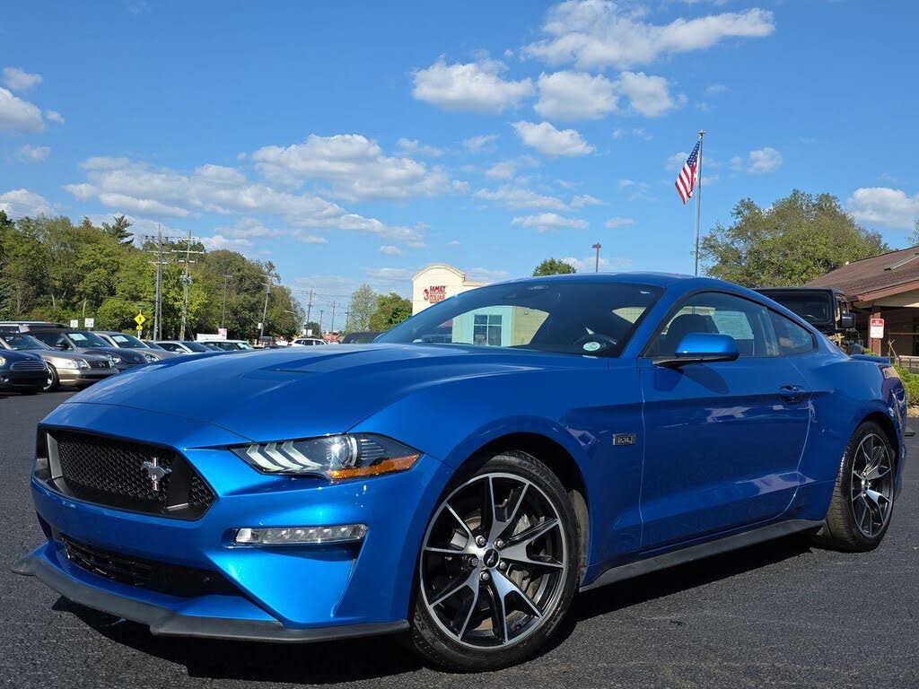 2021 Ford Mustang EcoBoost Premium Coupe RWD