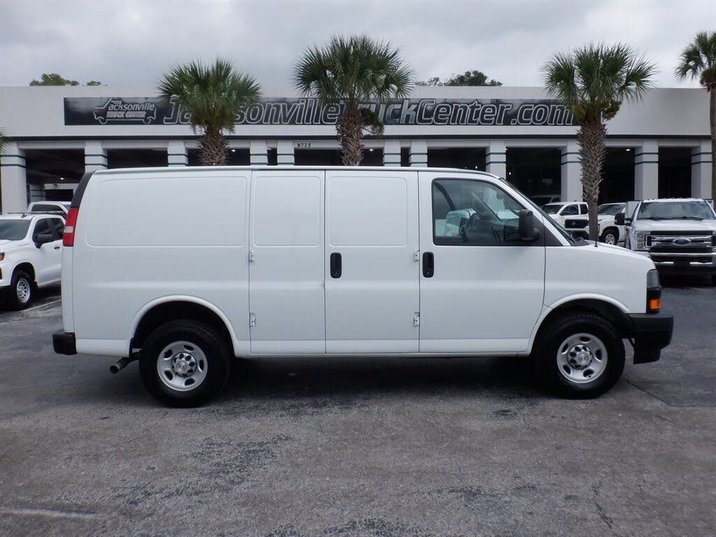 2023 Chevrolet Express Cargo 2500 RWD