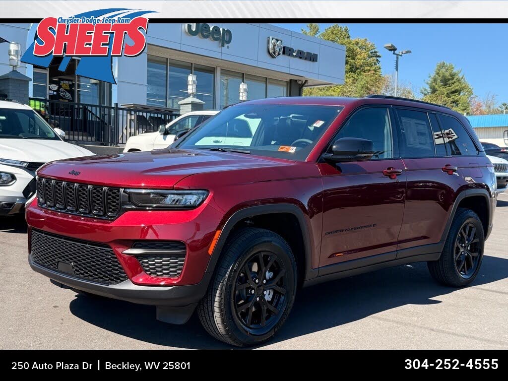 2025 Jeep Grand Cherokee Laredo X 4WD