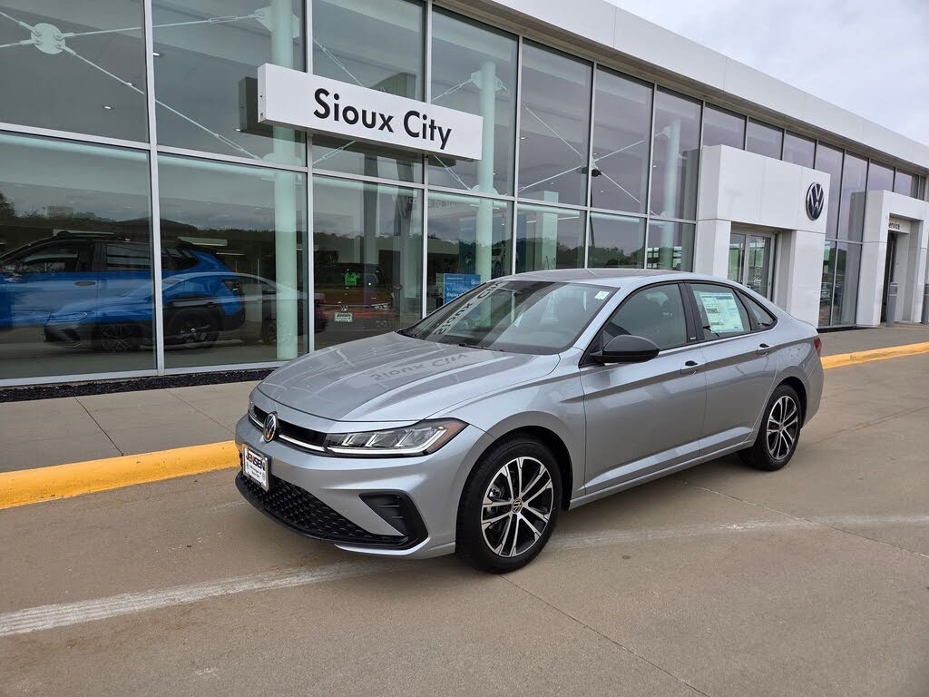 2025 Volkswagen Jetta Sport FWD