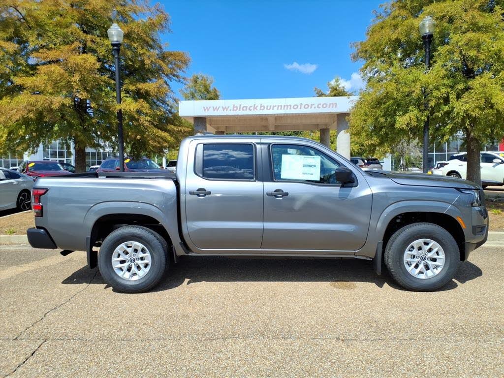 2026 Nissan Frontier S Crew Cab 4WD