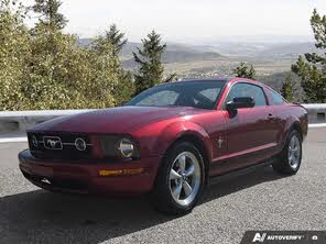 Ford Mustang V6 Coupe RWD