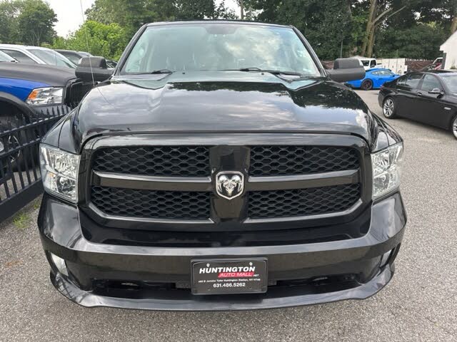 2016 RAM 1500 Express Quad Cab 4WD