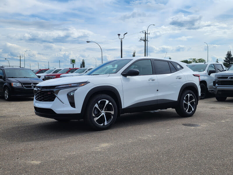 2025 Chevrolet Trax RS with 1RS FWD