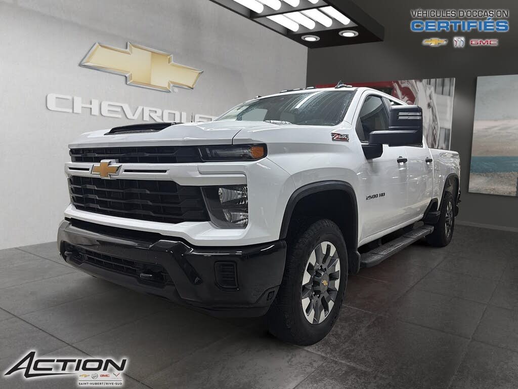 2024 Chevrolet Silverado 2500HD Custom Crew Cab 4WD