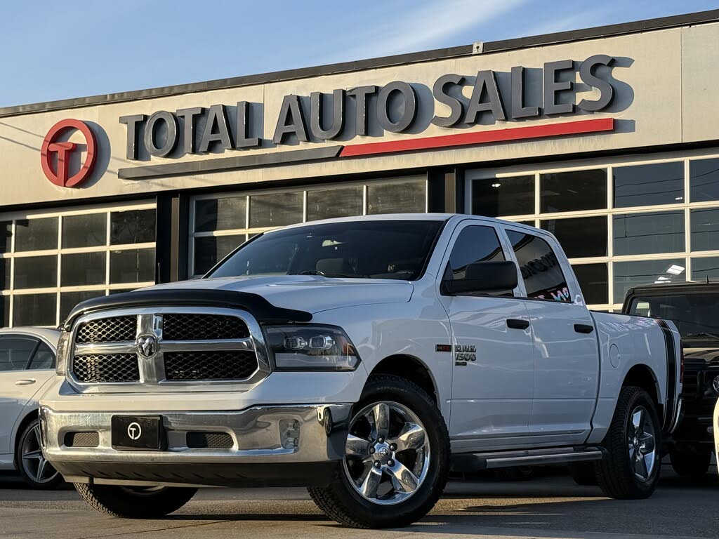 2019 RAM 1500 Classic Tradesman Crew Cab 4WD