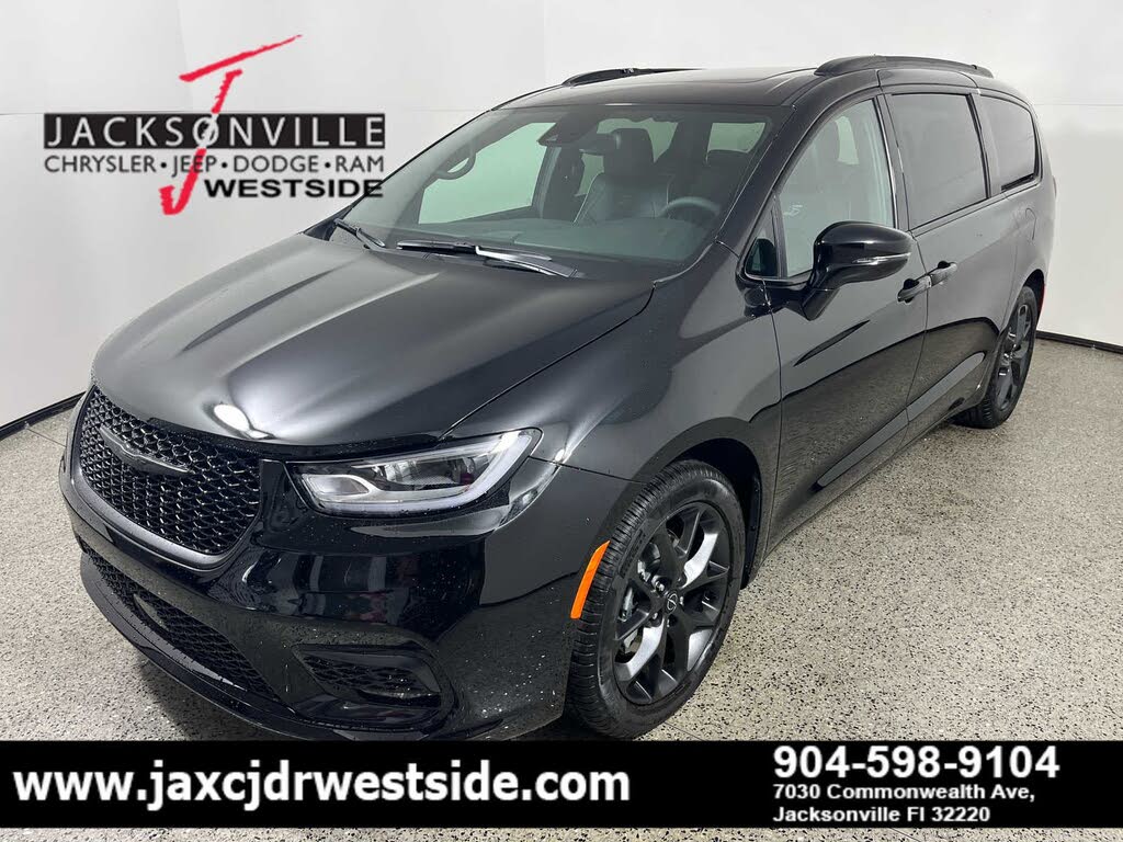 2026 Chrysler Pacifica Limited FWD