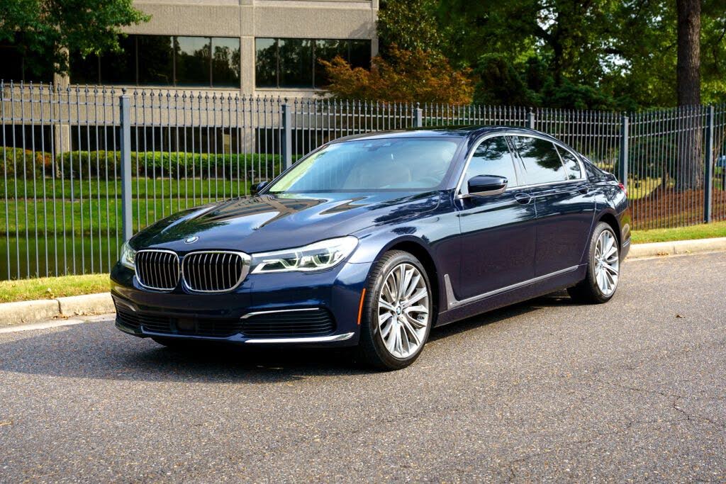 2019 BMW 7 Series 750i RWD