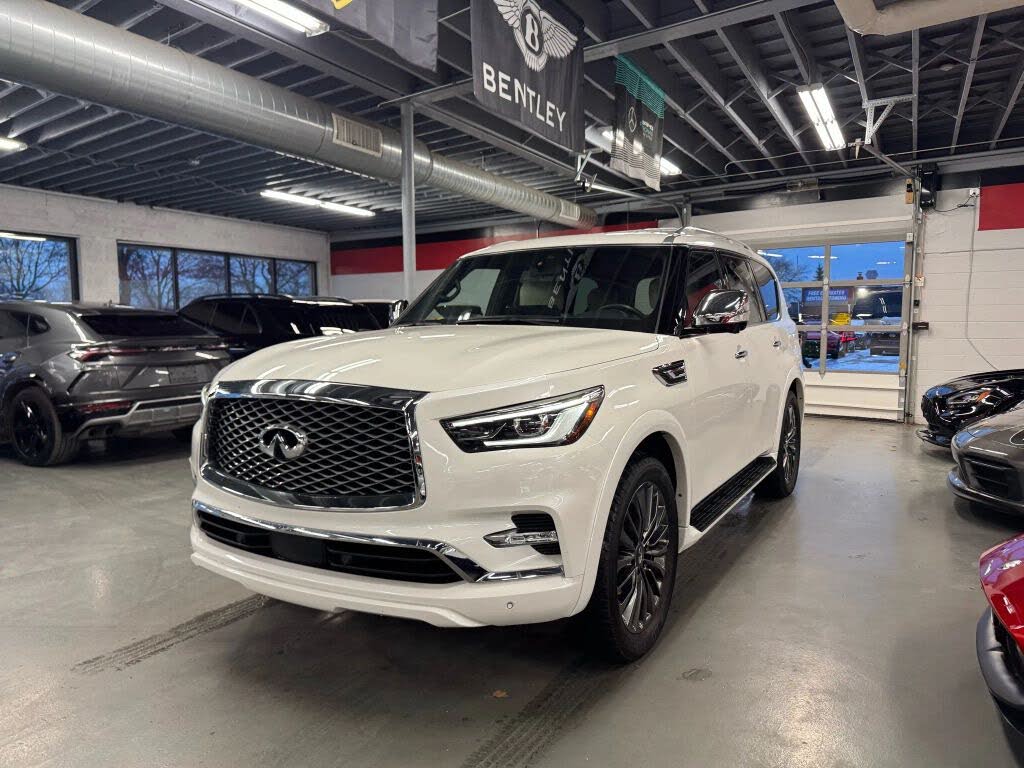 2023 INFINITI QX80 Sensory 4WD