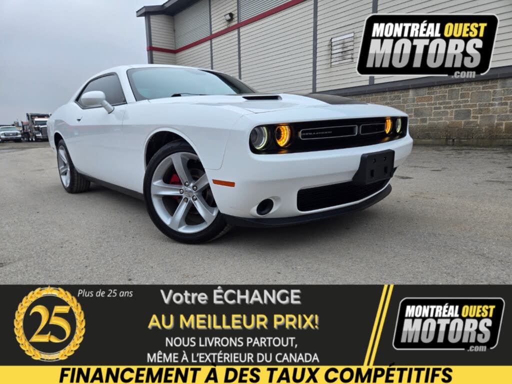 2015 Dodge Challenger SXT RWD