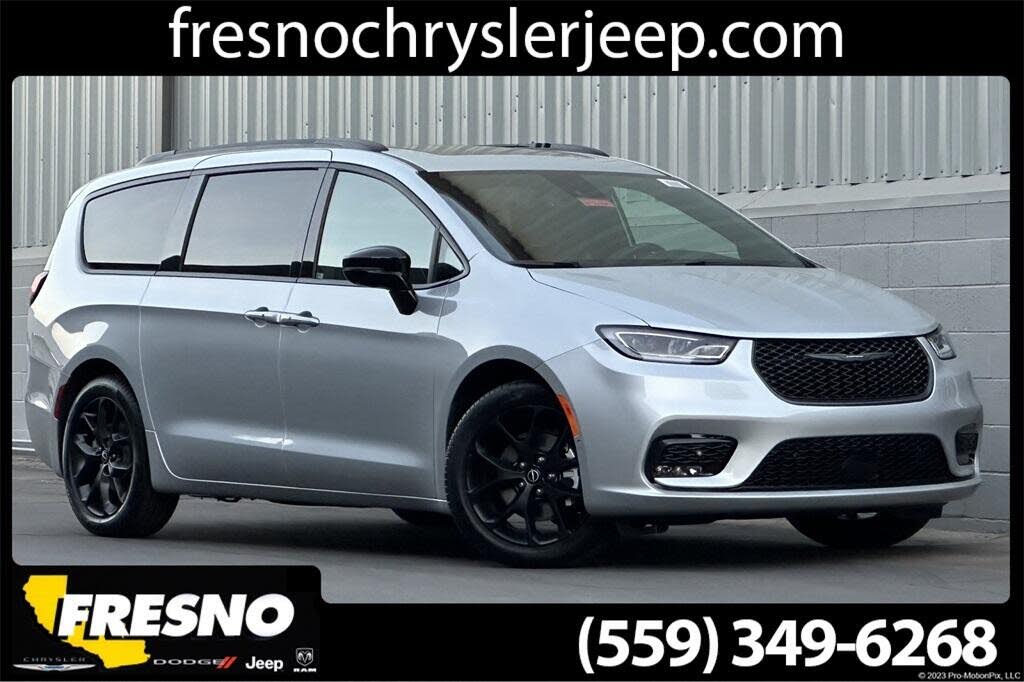 2026 Chrysler Pacifica Limited FWD