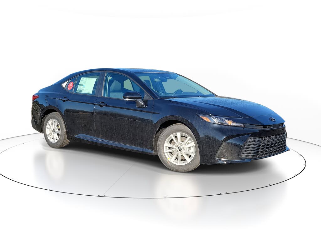 2026 Toyota Camry LE FWD