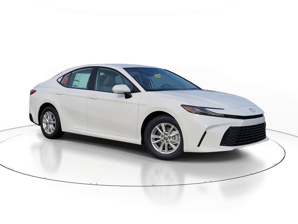 2026 Toyota Camry LE FWD