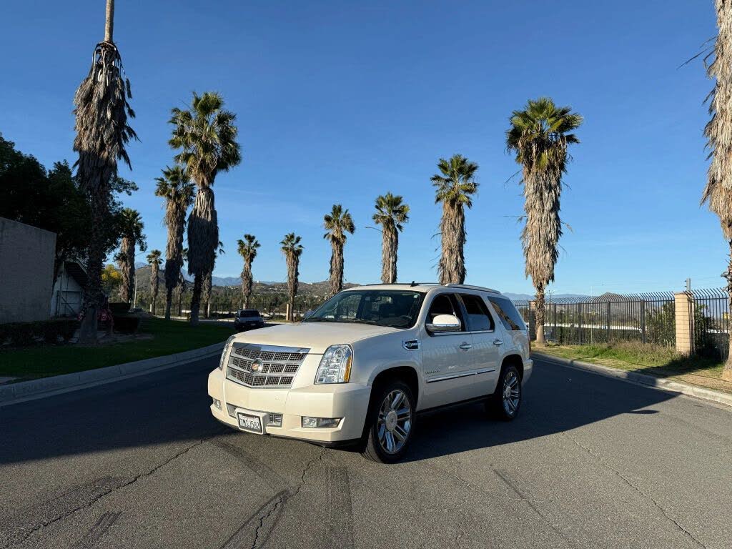 2013 Cadillac Escalade Hybrid Platinum RWD