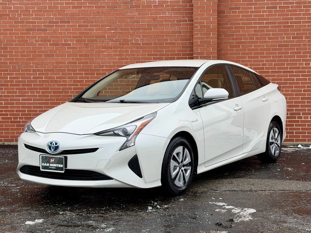 2016 Toyota Prius Four Touring FWD