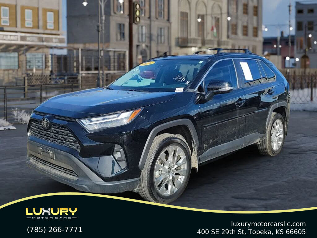 2024 Toyota RAV4 XLE Premium FWD