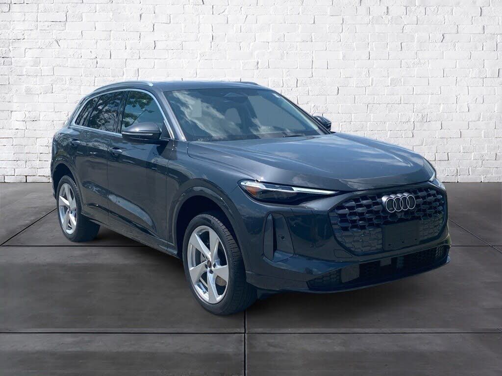 2025 Audi Q5 quattro Premium Plus 40 TFSI