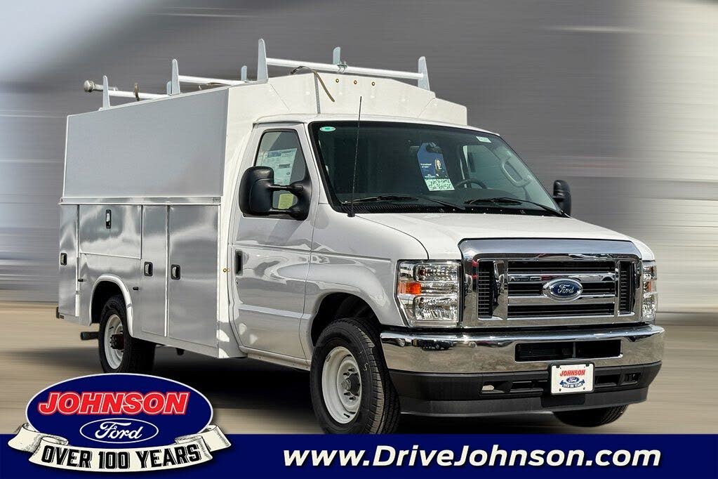 2025 Ford E-Series Chassis E-350 SD Cutaway SB DRW RWD