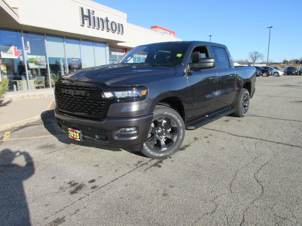 2025 RAM 1500 Tradesman Crew Cab 4WD
