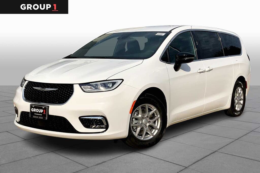 2026 Chrysler Pacifica Select FWD