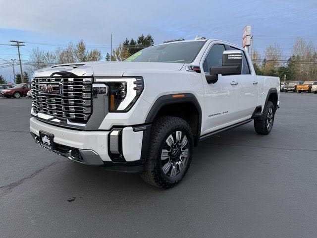 2024 GMC Sierra 2500HD Denali Crew Cab 4WD