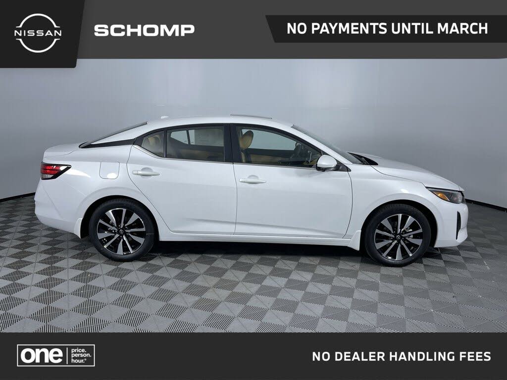 2025 Nissan Sentra SV FWD